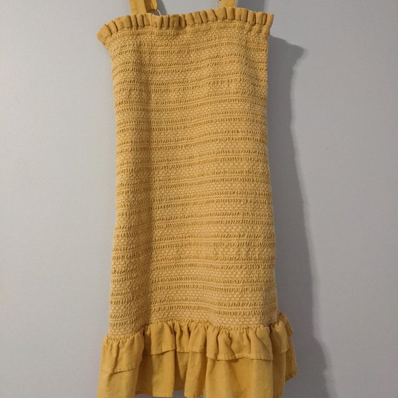 AE Yellow Smocked Bodycon dress XS - Picture 1 of 2